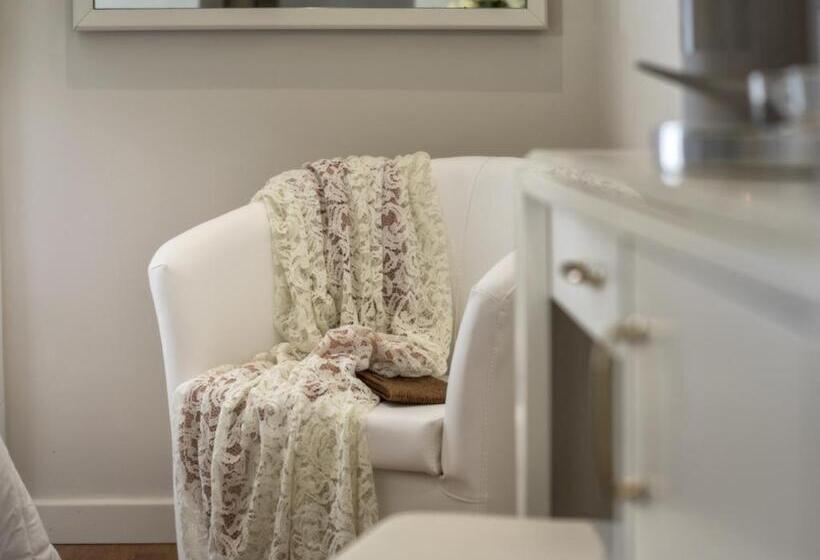 Suite Familiare, Novecento Suite