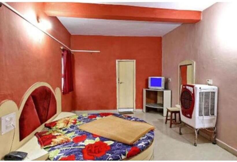 キングサイズベッドのデラックスルーム, Parikalp New