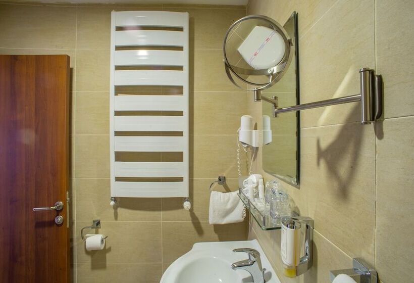 سوییت جونیور, Polar Star