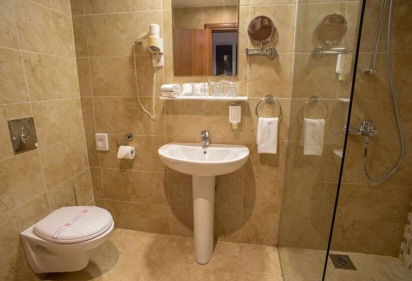 استودیوی استاندارد, Polar Star