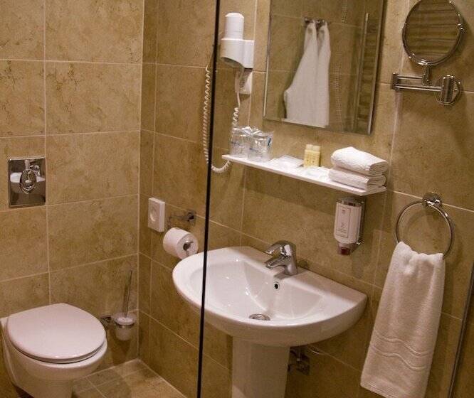 استودیوی استاندارد, Polar Star