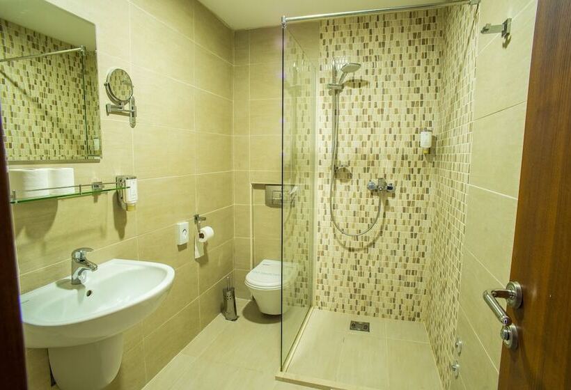 آپارتمان 1 خوابه, Polar Star