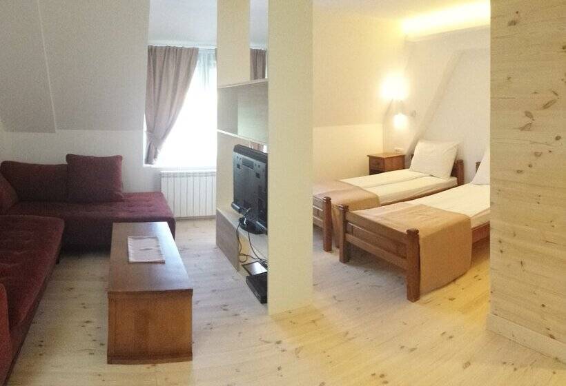 سوییت جونیور, Polar Star