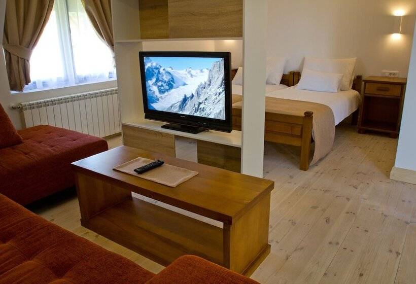 سوییت جونیور, Polar Star