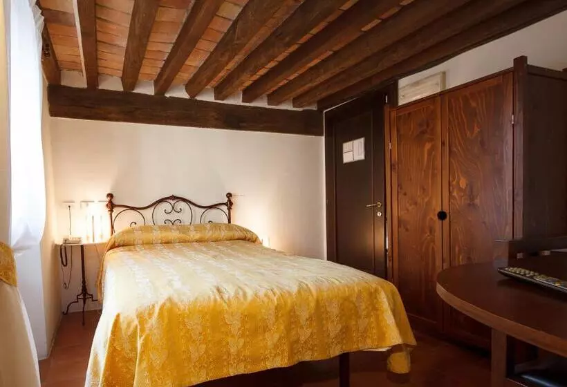 スーペリアシングルルーム, Relais Fontevivo