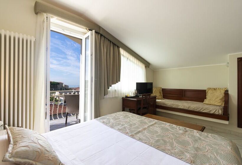 标准三人间, Villa Tiziana