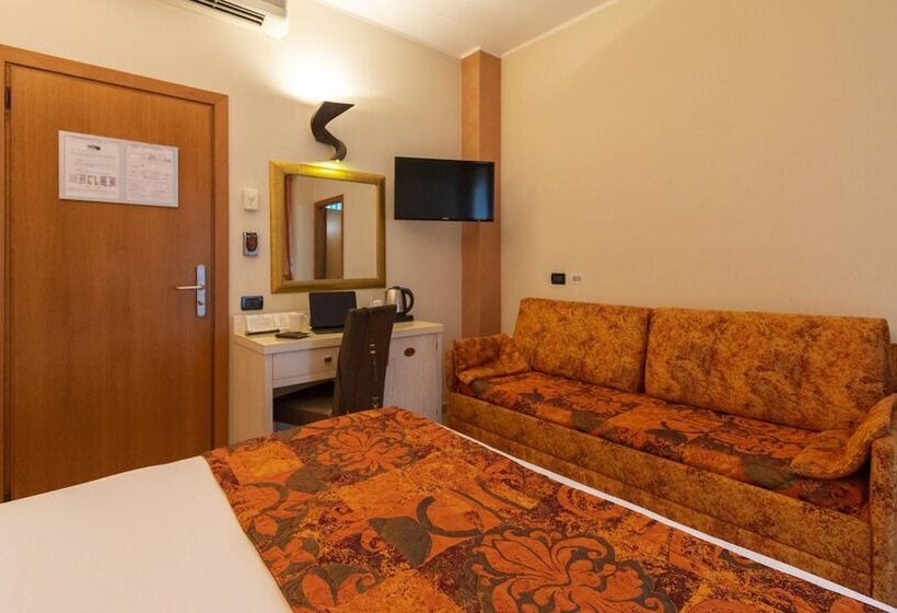 标准三人间, Villa Tiziana