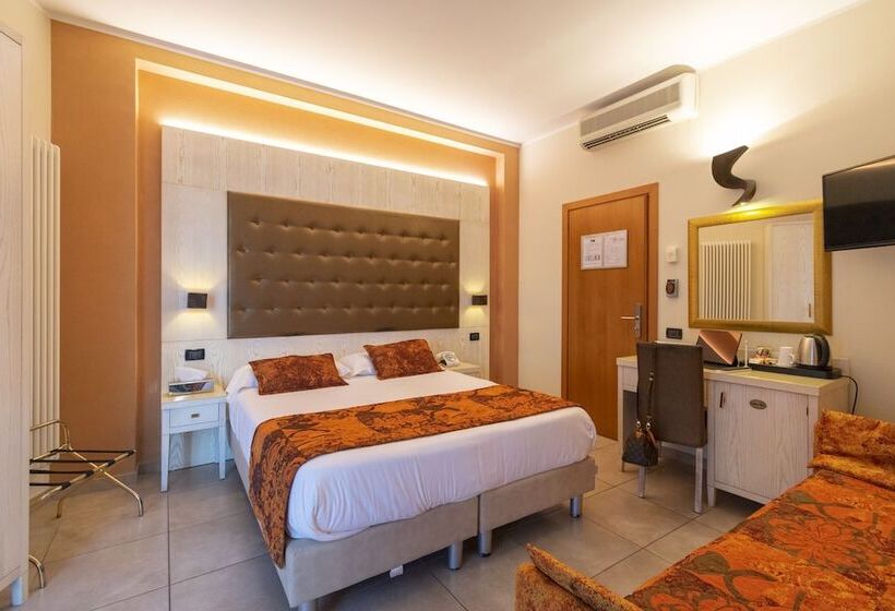 اتاق استاندارد سه نفره, Villa Tiziana