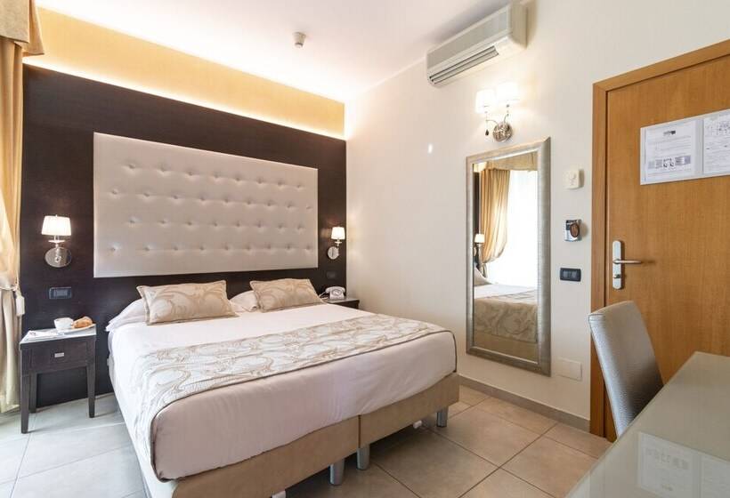 اتاق استاندارد سه نفره, Villa Tiziana