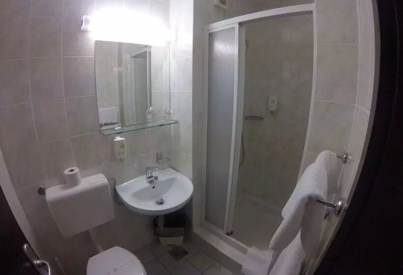 Comfort room with balcony, Vista
