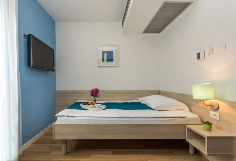 スタンダードシングルルーム, Vista