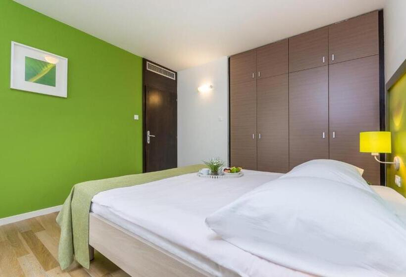 スタンダードルーム, Vista