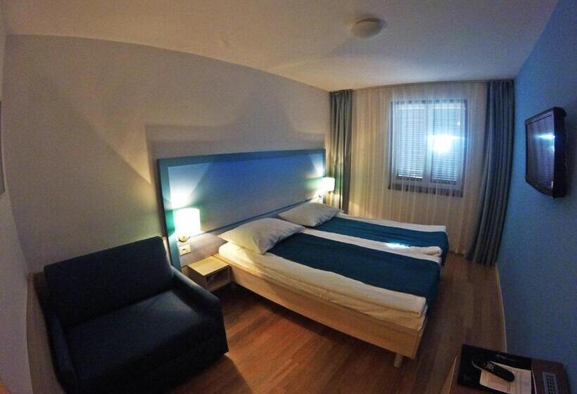 Comfort room with balcony, Vista