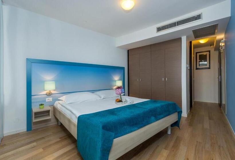 Comfort room with balcony, Vista