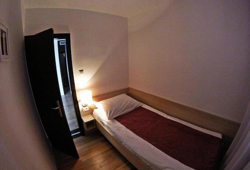 2 Bedrooms Suite Sea View, Vista