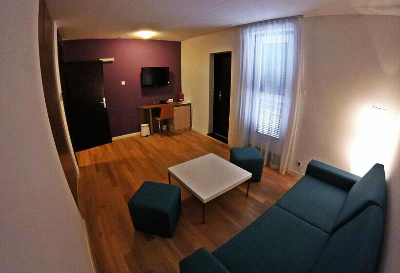 2 Bedrooms Suite Sea View, Vista