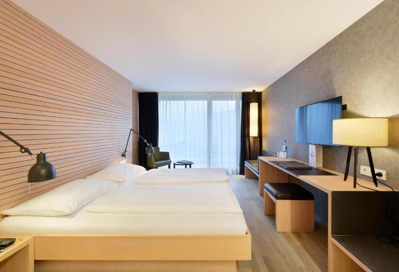 غرفة قياسية فردية, Weisses Kreuz