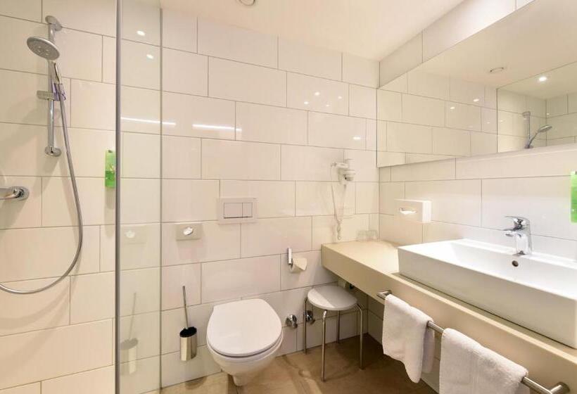 غرفة سوبيريور, Weisses Kreuz