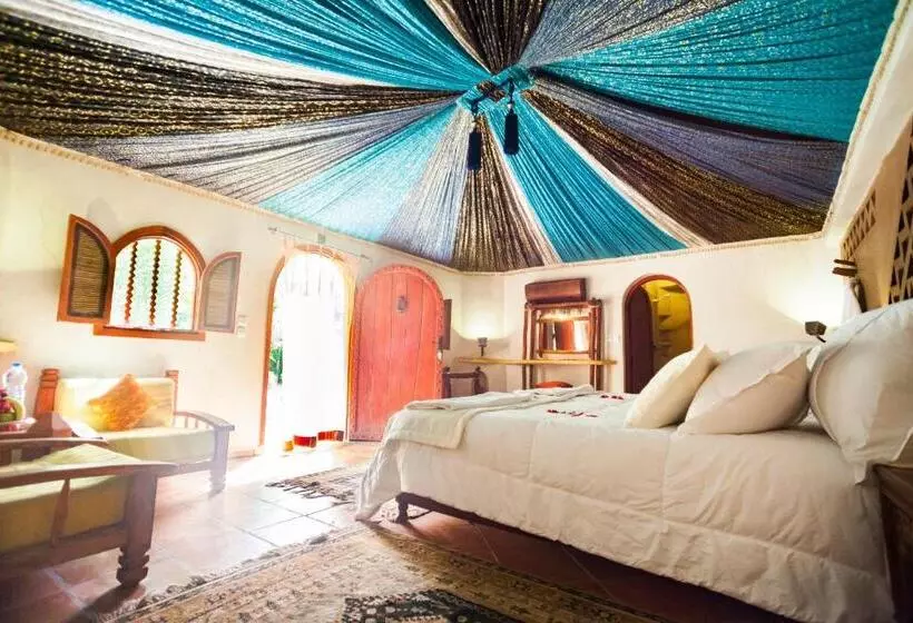 چادر با خدمات رفاهی استاندارد, Riad Lamane