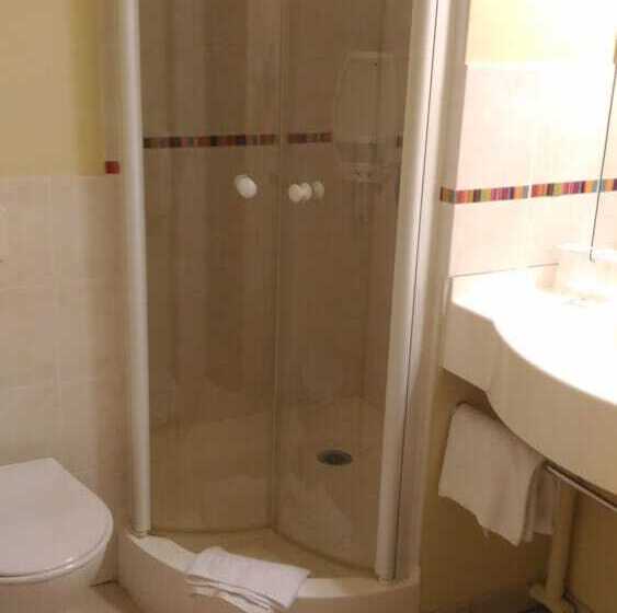 غرفة قياسية, Ace Hotel Brive