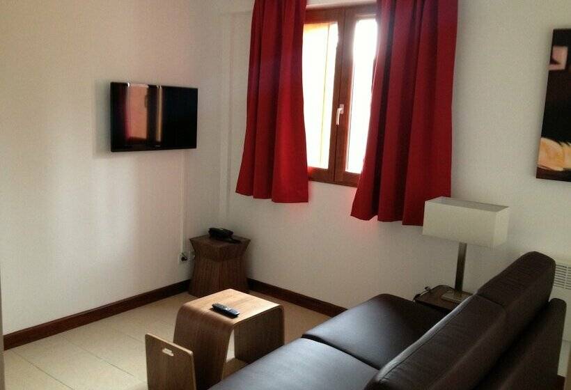 Appartement 2 Chambres, Adonis Valberg