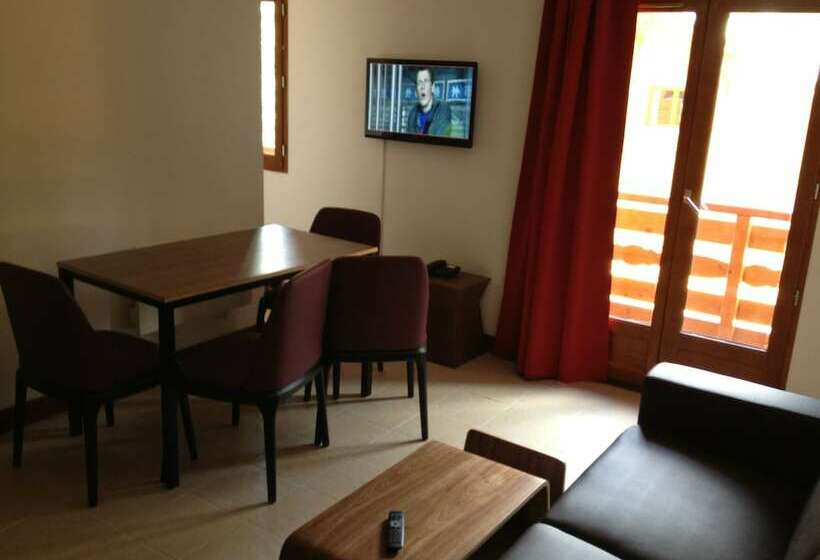 شقة غرفة واحدة, Adonis Valberg