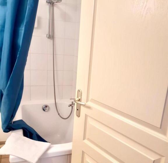 إستوديو قياسى, Adonis Valberg