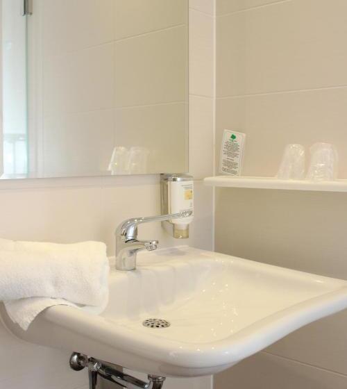 Номер Стандарт, Arena