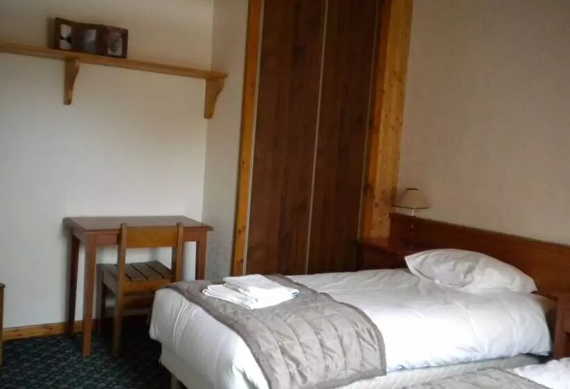 ファミリールーム, Auberge De La Croix Perrin