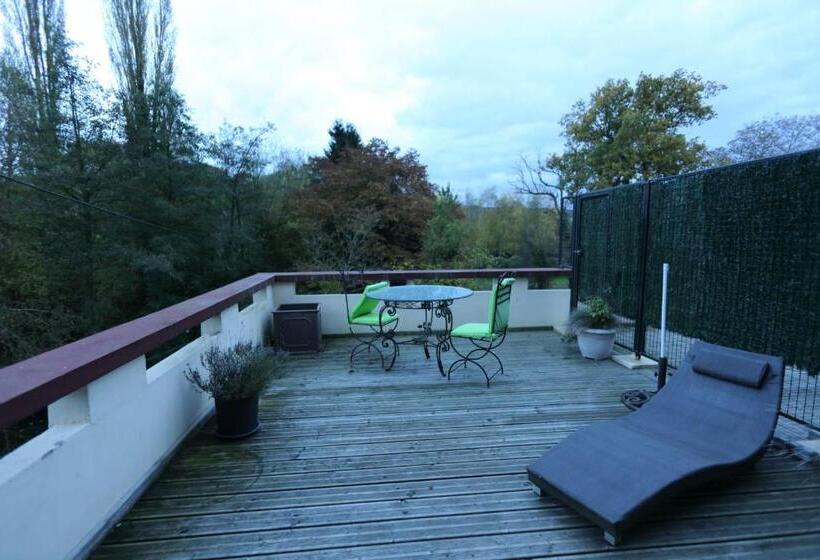 수피리어 룸, Chateau De Quesmy