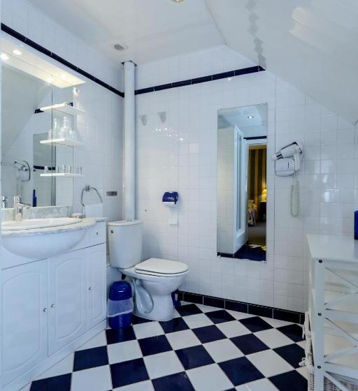 스탠다드 트리플 룸, Chateau De Quesmy