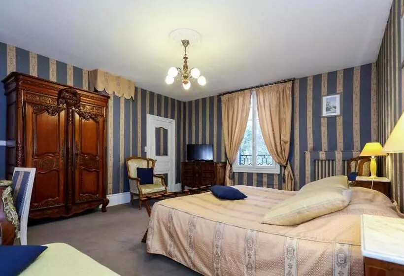 Cameră Triplă Standard, Chateau De Quesmy