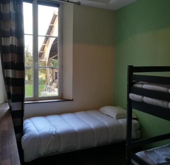 침실 2개 주택, Chateau De Quesmy