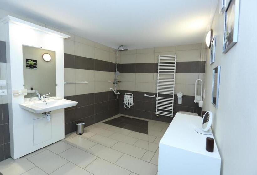 장애인을 위한 스탠다드 룸, Chateau De Quesmy