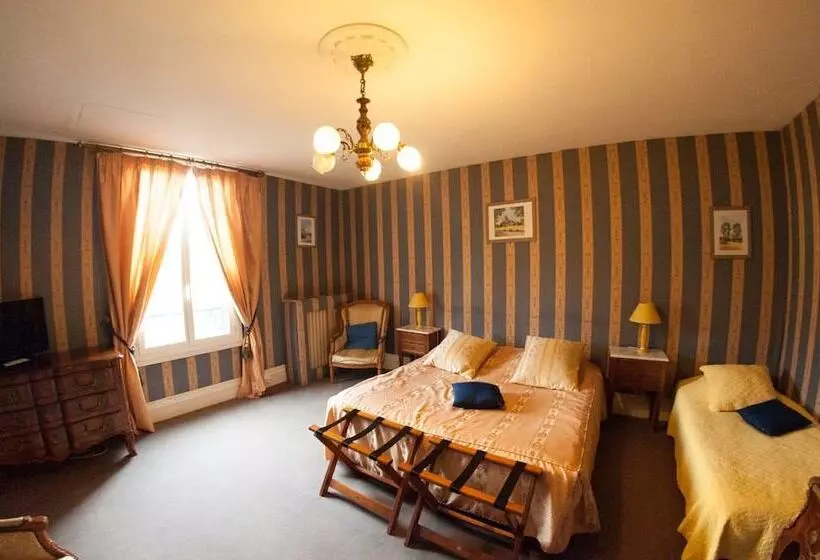 Cameră Triplă Confort, Chateau De Quesmy