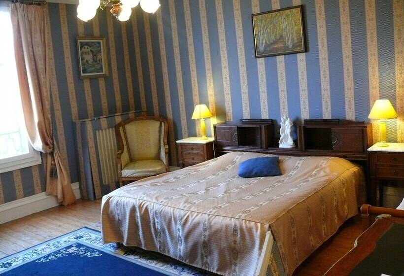 컴포트 트리플 룸, Chateau De Quesmy