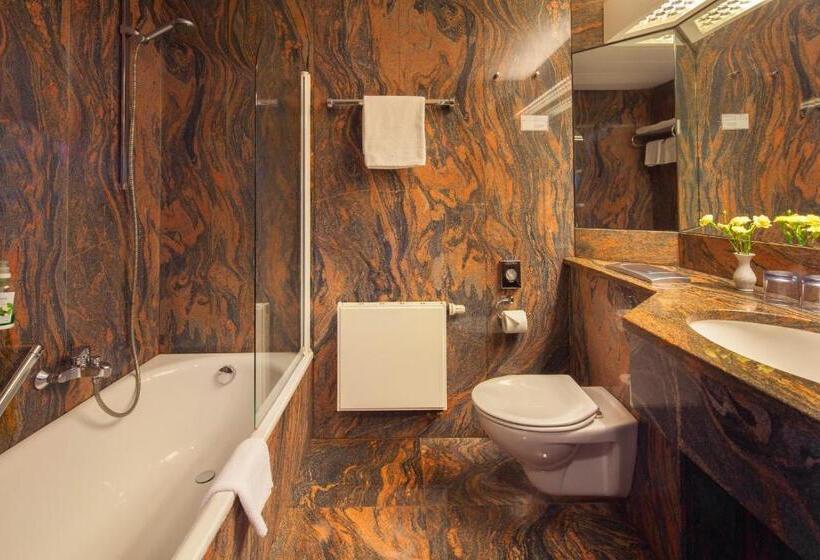 标准单人间, Heidehof Garni