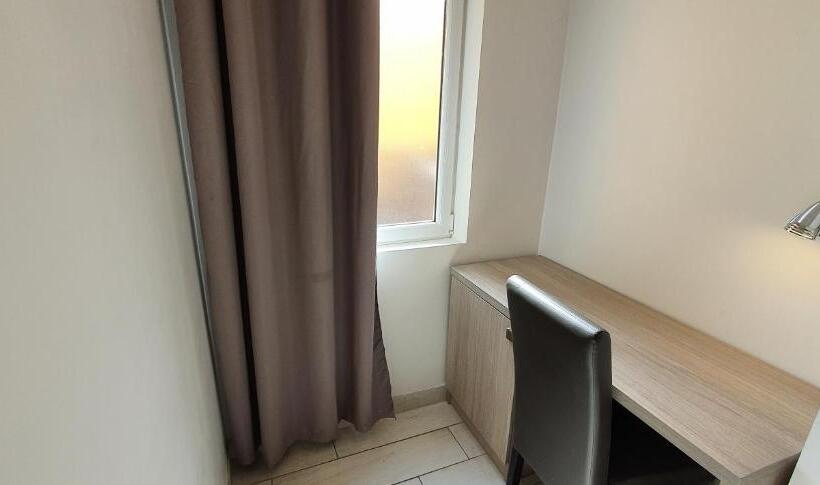 스탠다드 룸 1층, Hôtel Port Beach