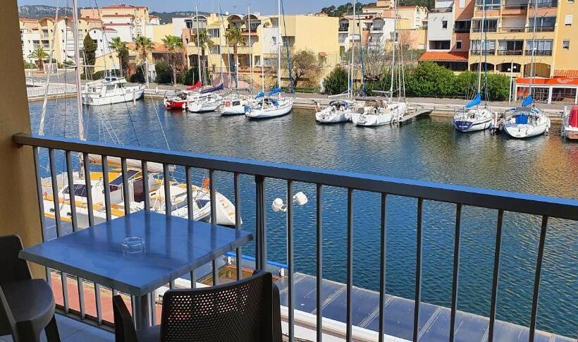 스탠다드 발코니 룸 바다 전망, Hôtel Port Beach