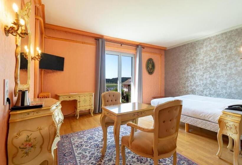 חדר סופריור עם מרפסת, Hôtel Restaurant Le Lac