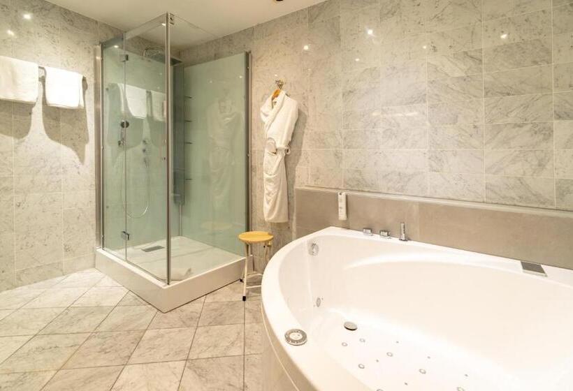 סוויטה עם ג'קוזי, Hôtel Restaurant Le Lac