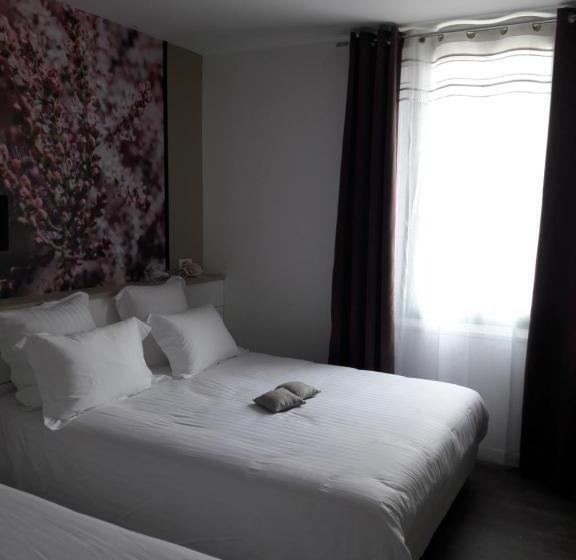 غرفة قياسية رباعية, Hôtel Restaurant Chez Carrière