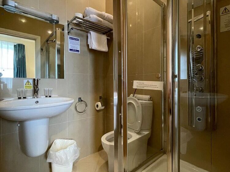 Номер Стандарт Вид на Море, Iris Hotel Llandudno