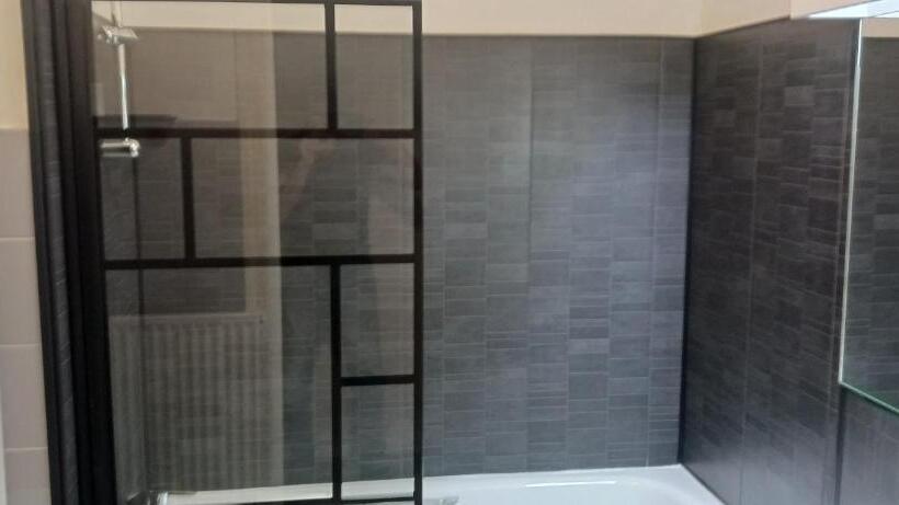 Номер Стандарт, Le Medicis