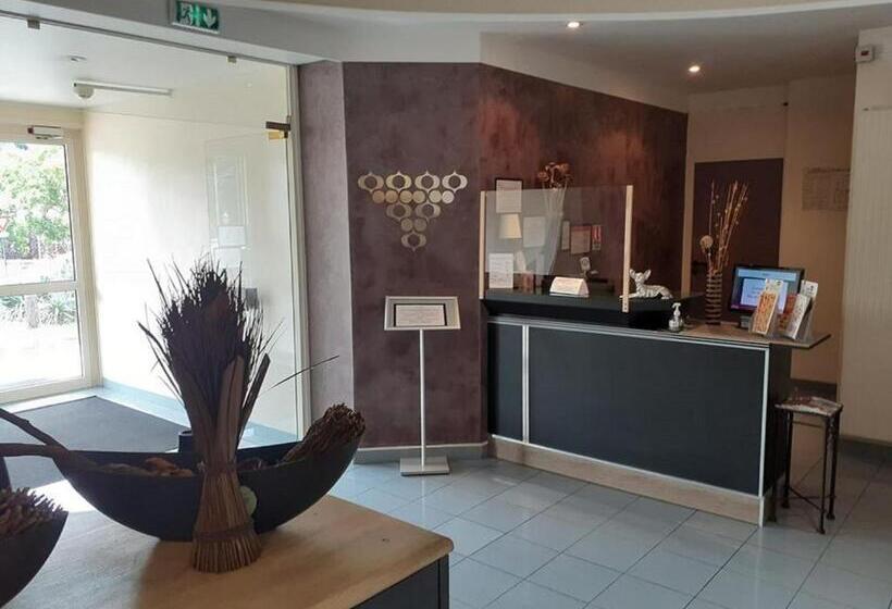 Четырехместный Номер Стандарт, Le Medicis