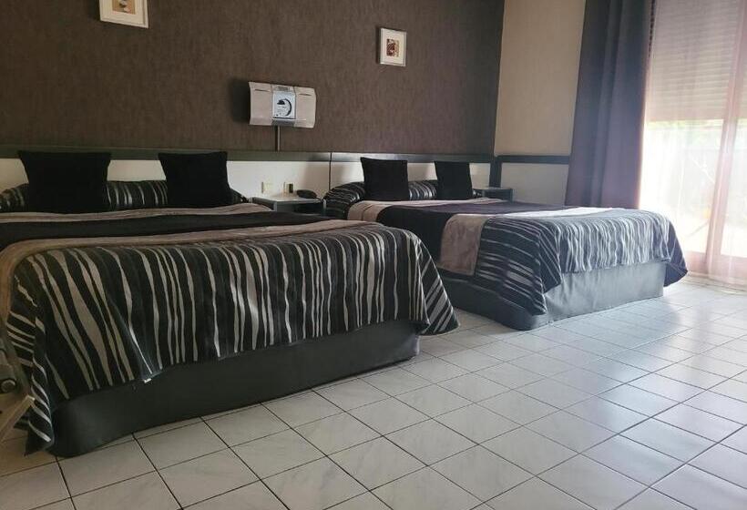 Четырехместный Номер Стандарт, Le Medicis