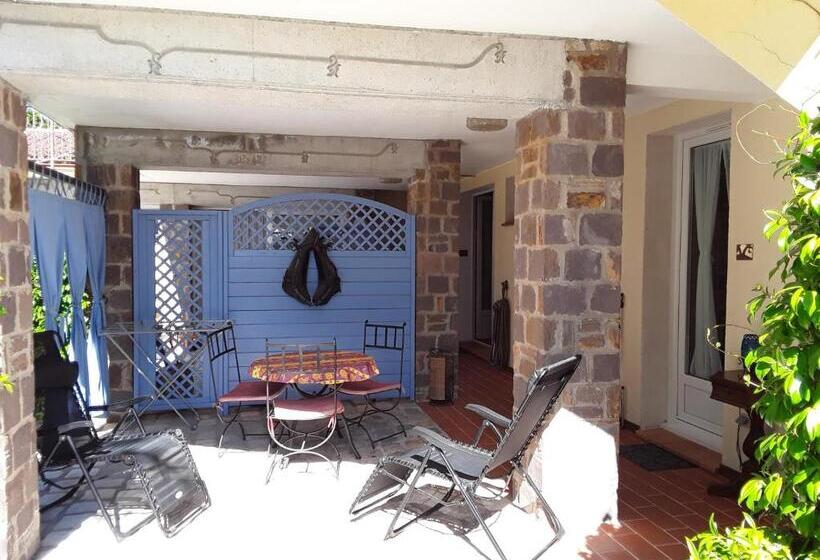 スタンダードトリプルルーム, Mas Aurélia B&b