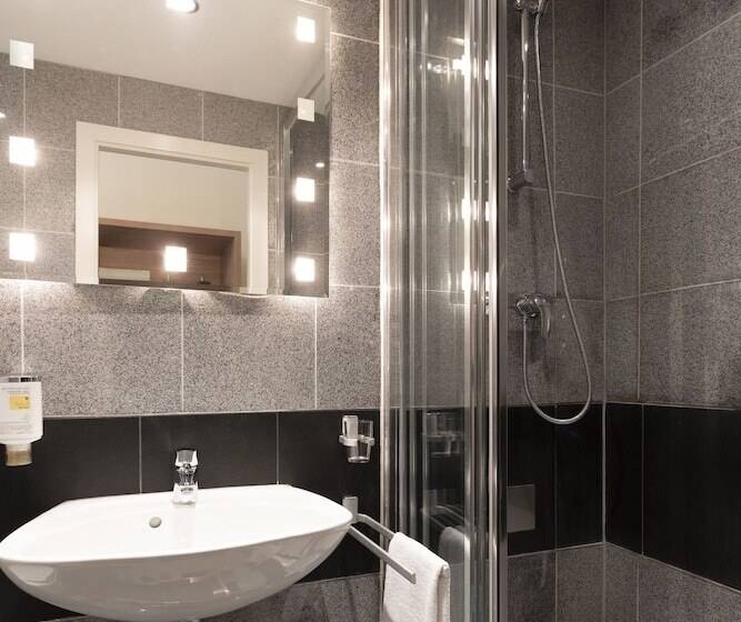 اتاق استاندارد یک نفره, Palais Am Kleistpark