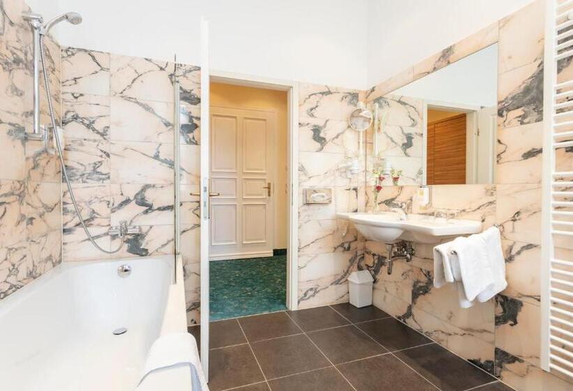 اتاق سوپریور, Palais Am Kleistpark