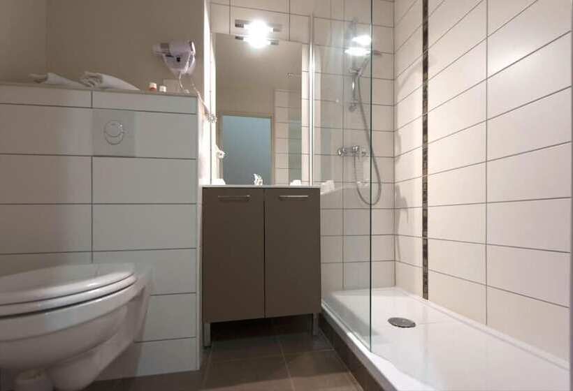 Номер Комфорт, The Originals City, Hôtel Le Louisiane, Belfort Sud